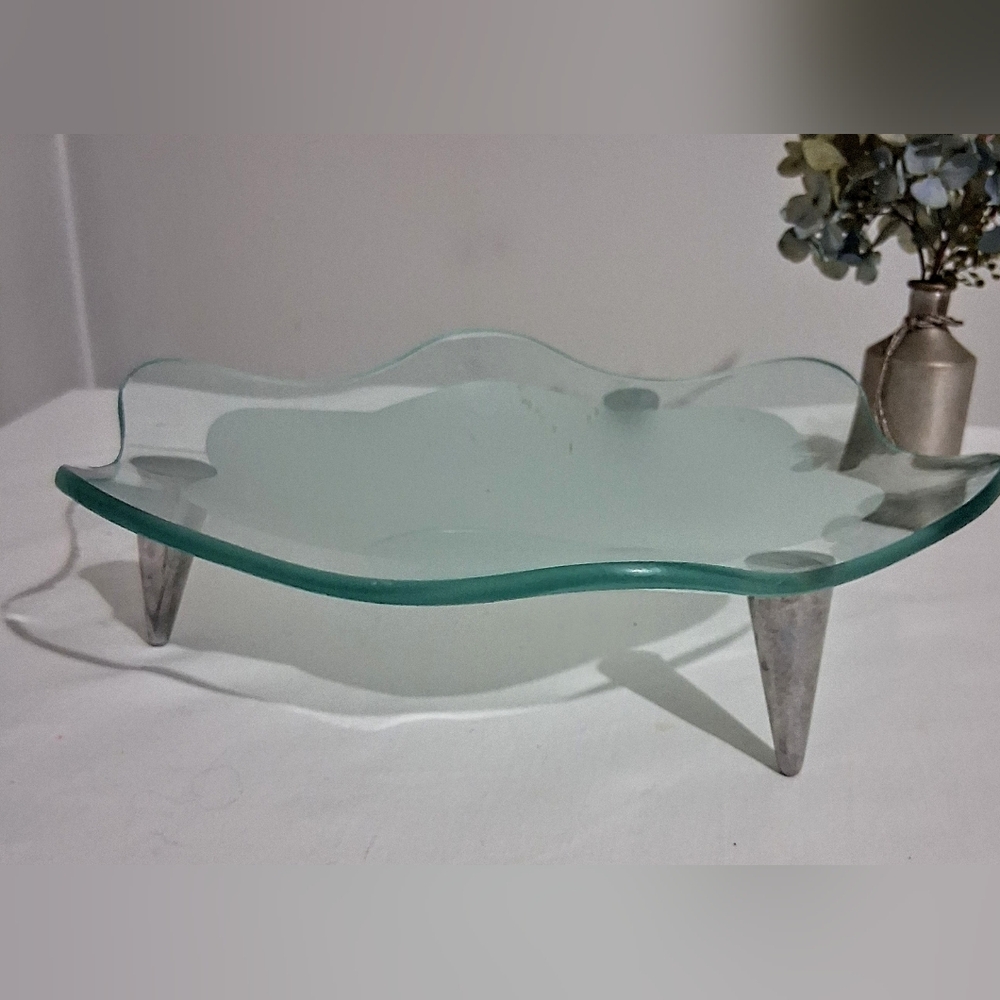 1960s Wavy Glass Display or Serving Tray - 3 Chrome Feet - Mid Century Modern - Picture 7 of 9